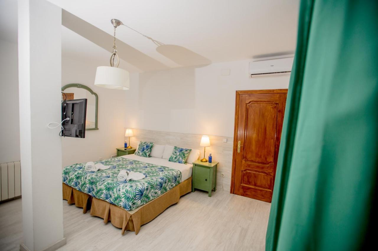Guest house Escala 3*
