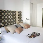 Eric Voekel Boutique Apartments - Atocha Suites