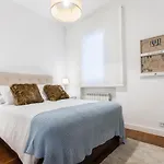 MIT House Monte Esquinza en Madrid