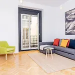 Bello Apartamento en Centro de Madrid, C/Infantas 1-3 by Batuecas
