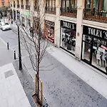 Encantador Apartamento en Chueca junto a Gran Vía, Infantas 1-1 by Batuecas