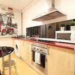 Centrico Apartamento Estilo Pop-Art By Batuecas