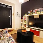 Centrico Apartamento Estilo Pop-Art By Batuecas