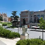 Charming Museo Del Prado II - Estancias Temporales