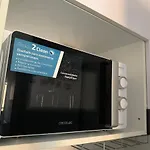 Apartamento Nuevo Cerca Del Autobus Y Metro Con Piscina