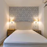 HOMEABOUT DIEGO DE LEÓN Apartment I