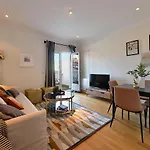 Homeabout Puerta Del Sol Premium