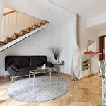 HOMEABOUT LAVAPIÉS Apartment II