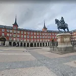 Apartamentos Suites Torr Av América - López de Hoyos