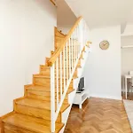 HOMEABOUT LAVAPIÉS Apartment I
