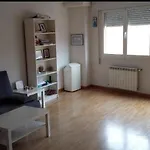 Habitacion Muy Cerca Del Centro, En El Metro 10Min A Sol/ Gran Via