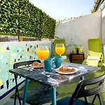 Bright Penthouse With Terrace In Madrid Center