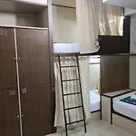 Hostel M-A Rooms Mate