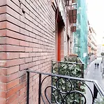 Charming Gran Vía Luna