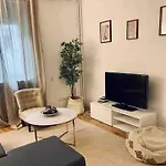 Excelente piso de 3 habitaciones en La Latina