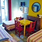 Hostal Dolcevita