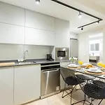 Dobohomes - Clara Del Rey