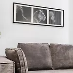 2 Bedrooms 1 Bathroom Furnished - Centro - Equipped & Stylish - Minty Stay