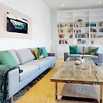 Fantastic Apartment For 4 Near Museums San Agustin I