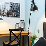 Luxury Center 2 Bedrooms Apartment Puerta Del Sol