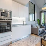 LAGASCA LUXURY PENTHOUSE, By Presidence Rentals