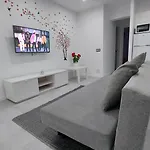 Madrid Flower Apartment