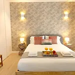 Apartamento Nuevo Y Reformado Al Lado De La Gran Via Madrilena