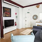 Living Plaza de la Paja