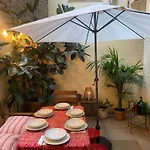 For You Rentals Apartment Temporal With Beautiful Private Terrace In The Center Of Madrid Car19
