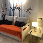 Estudio Con Parking Privado