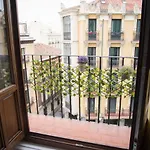 Disfruta, En La Misma Plaza Mayor Bonito Y Amplio