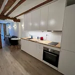 Madrid City Center New Design Wifi Apartment