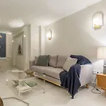 Recoletos Exclusive Private Loft - Eleven Host