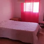 Apartamento De 3 Dormitorios Por Entrevias