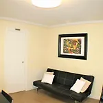 Apartamento cercano a Madrid Rio céntrico Nuevo