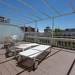 Petit Palace Lealtad Plaza