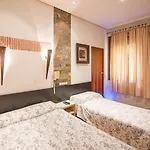 Hostal Manuela By Gaiarooms