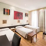 Hostal Manuela By Gaiarooms
