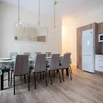 Sol & Gran Via: Experiencia De Diseno Y Comodidad.