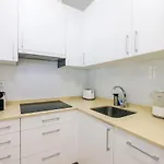 Madrid center 2 bedrooms quiet apartment