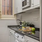 Beautiful Flat Close To Plaza De Mayor 4Peopl1Bath Con24