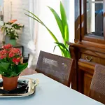 Modern And Neoclassical Flat
