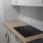 Piso 3 Dormitorios Junto Al Metro Nueva Numancia, A 15 Min De Sol En Metro