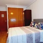 Habitación, muy amplia y luminosa, muy cerca del centro a 15 min en el metro a Sol y Gran Vía
