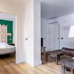 HOMEABOUT Eraso Apartments