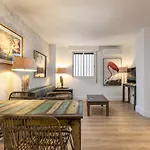 HOMEABOUT Eraso Apartments