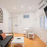 Espiritu Santo, Comodidad Para 2 En Malasana