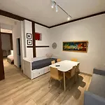 Opera-Suites Luxury La Boheme, In The Very Center Of Madrid.