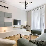 New&Beatiful&Central Apartment*El Balcon De Chueca