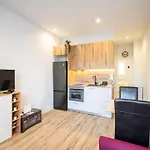 Agradable Apartamento A Pie De Calle-30 Min De Sol